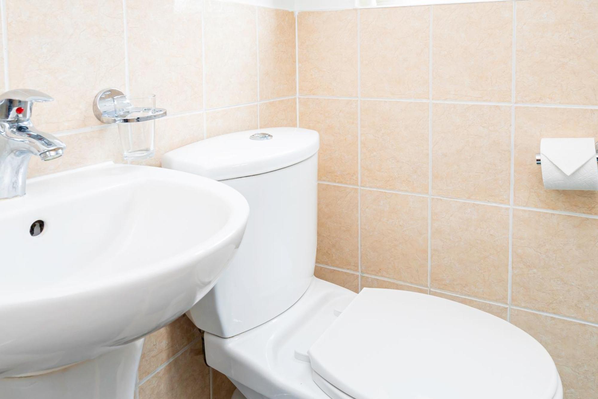Earley Luxury Ensuite Room With Private Entrance Reading Eksteriør bilde